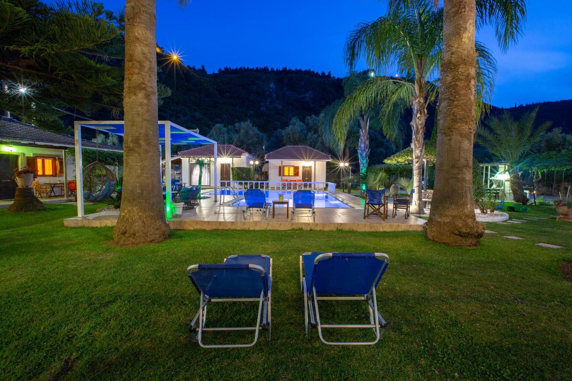 Villa Dimitris Apartments & Bungalows Frínion Exterior foto